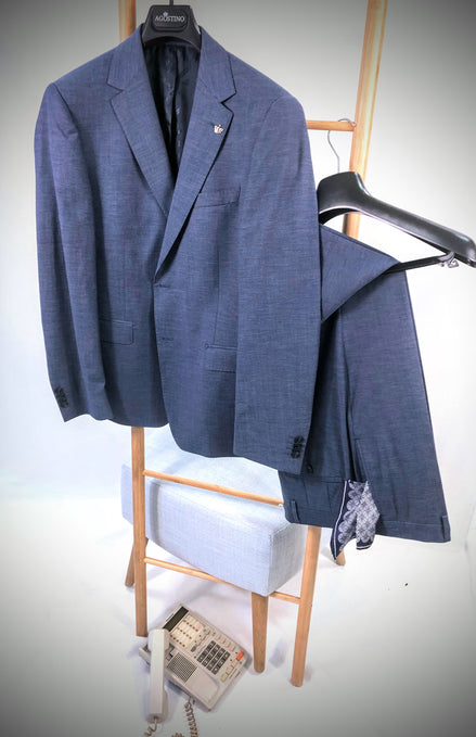 Мъжки костюм за сериозни професии