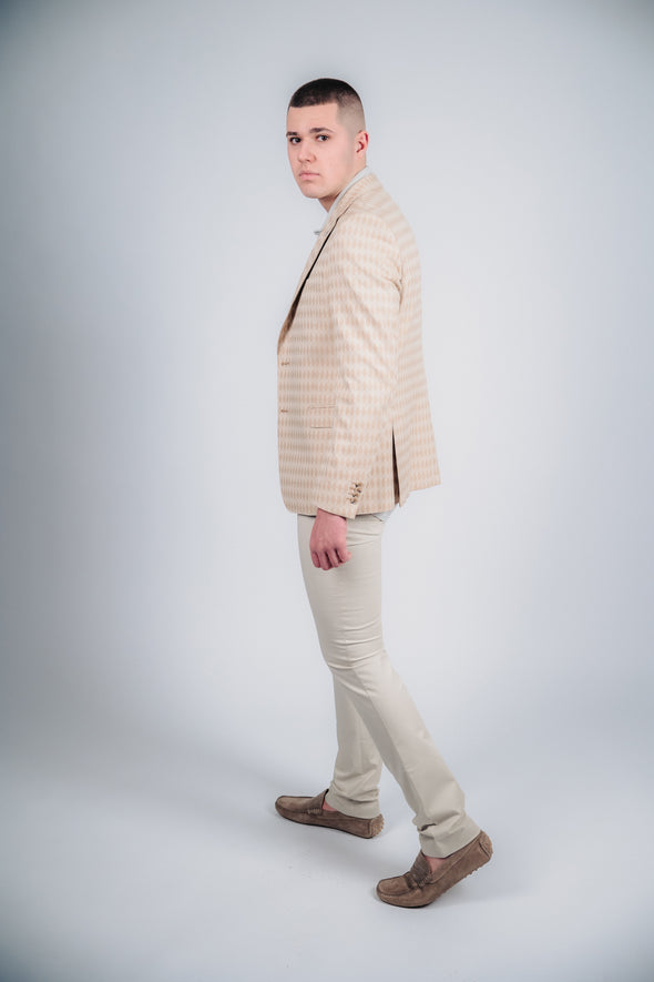 Бежово сако с мотив на ромбове